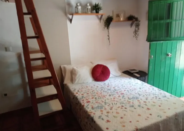 La Puerta Verde De Las Setas De Sevilla